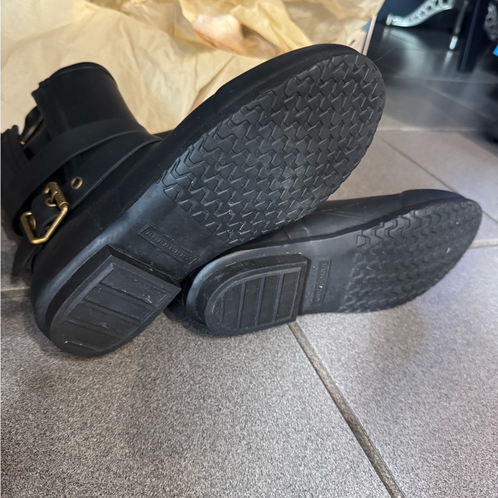 Burberry Black Women's Rainboot Mid Buckle Rubber - Picture 6 of 6